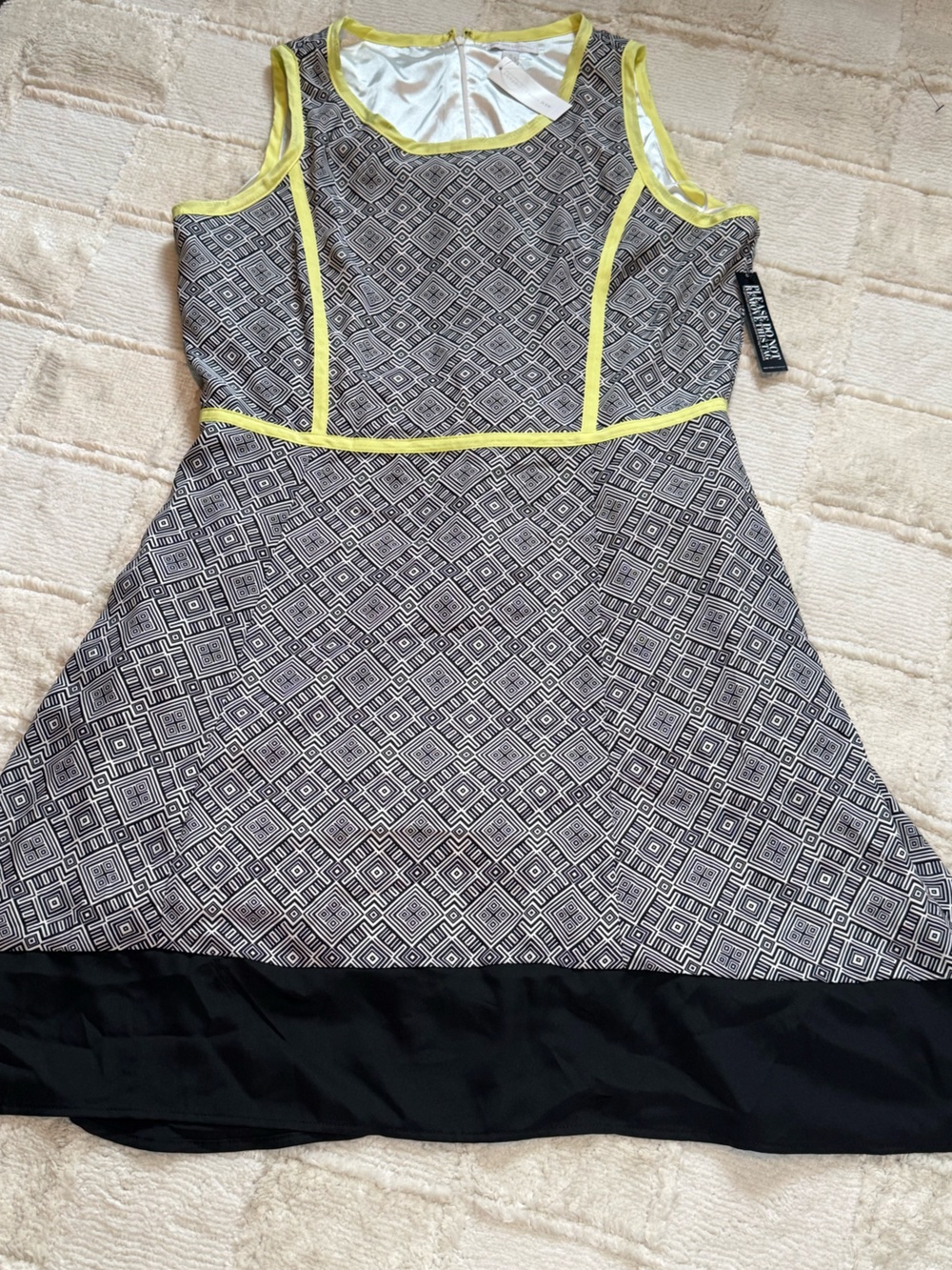 NY and company Sleeveless Shift dress with Geometric print Size XL NWT